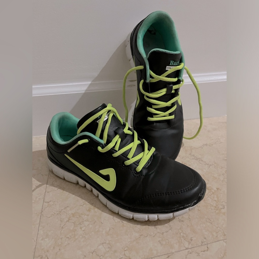 BaaS Black Green Neon Faux Leather Shoes Sneakers Size 8